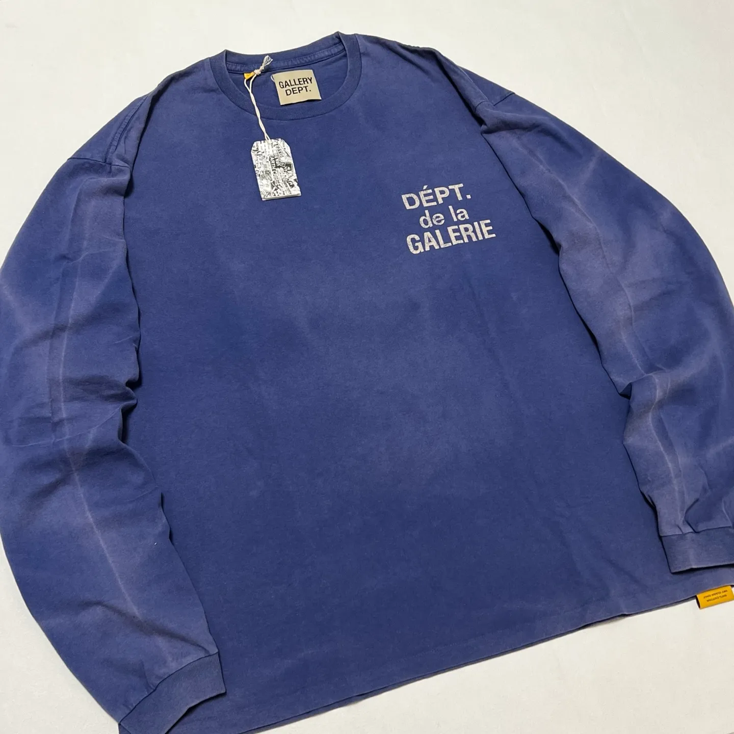 GALLERY FRENCH L/S TEE/NAVY French ripple washed long-sleeved TEE faded blue S-XL cylindrical fabric Assute garment dyeing heavy-wash water-coated fading treatment simulates natural sun fading effect printed distressing treatment top-notch craftsmanship completely matched accessories